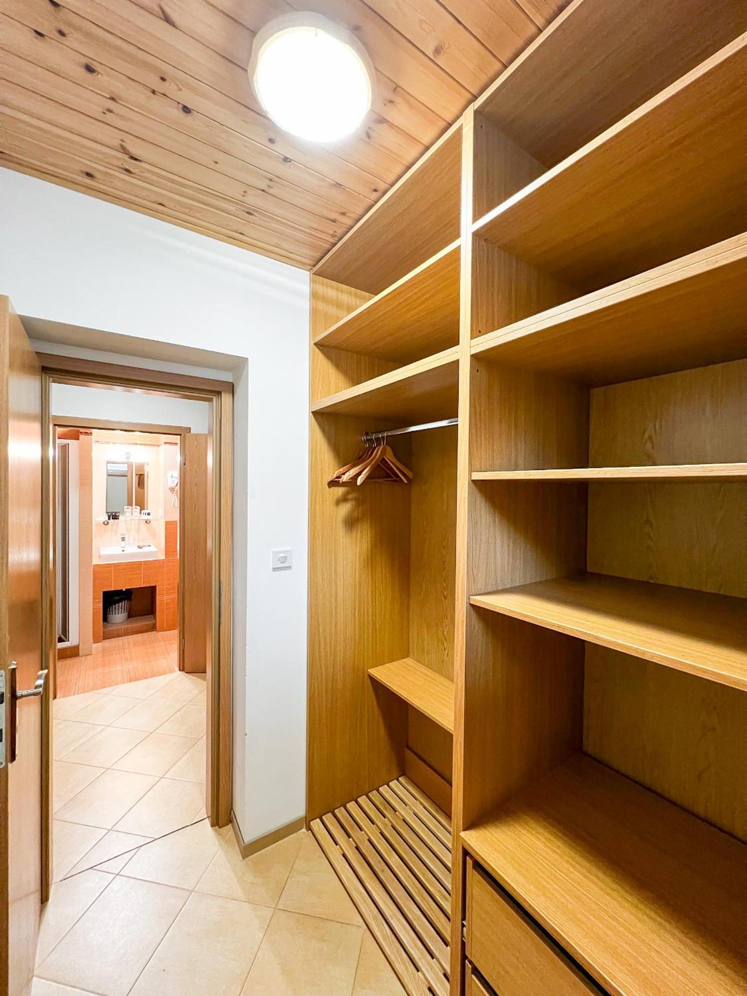 Hotel Hornik ชิดาร์ นัด ซาซาโว ภายนอก รูปภาพ