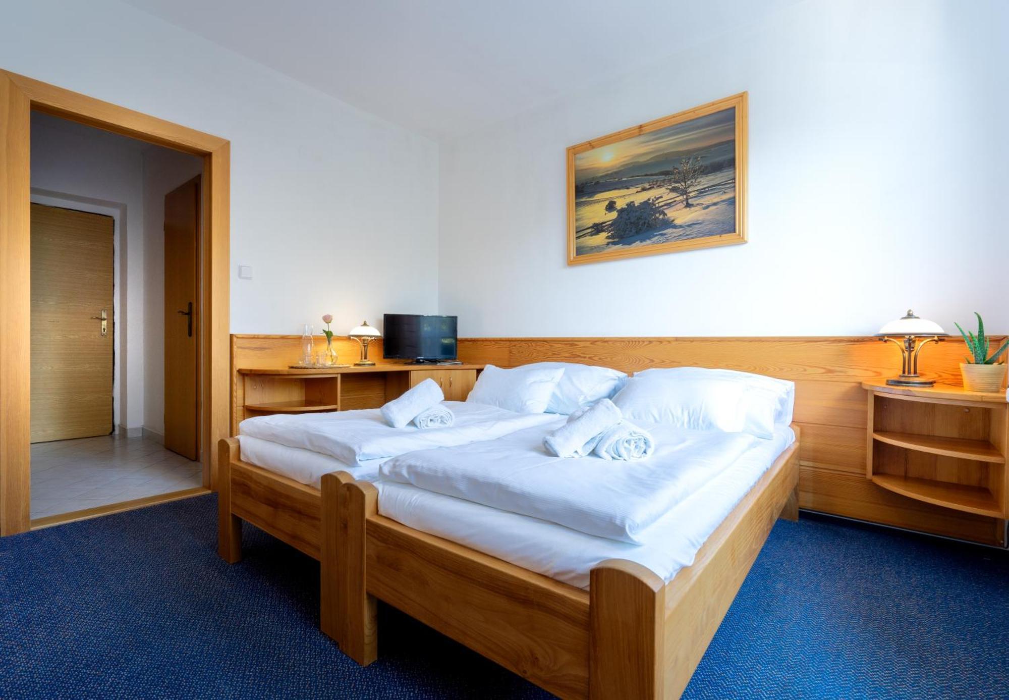 Hotel Hornik ชิดาร์ นัด ซาซาโว ห้อง รูปภาพ